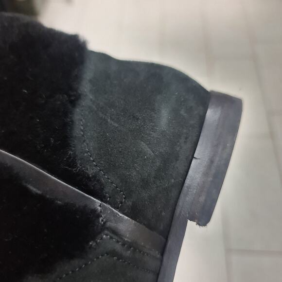 Chanel Winter Suede Fur Boots Sz.40.5 - Picture 9 of 9
